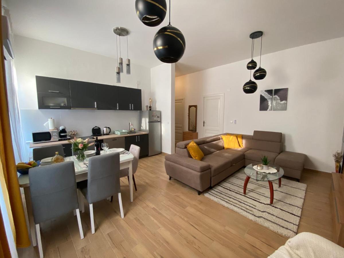 Apartman Andela Pula Centar Eksteriør bilde