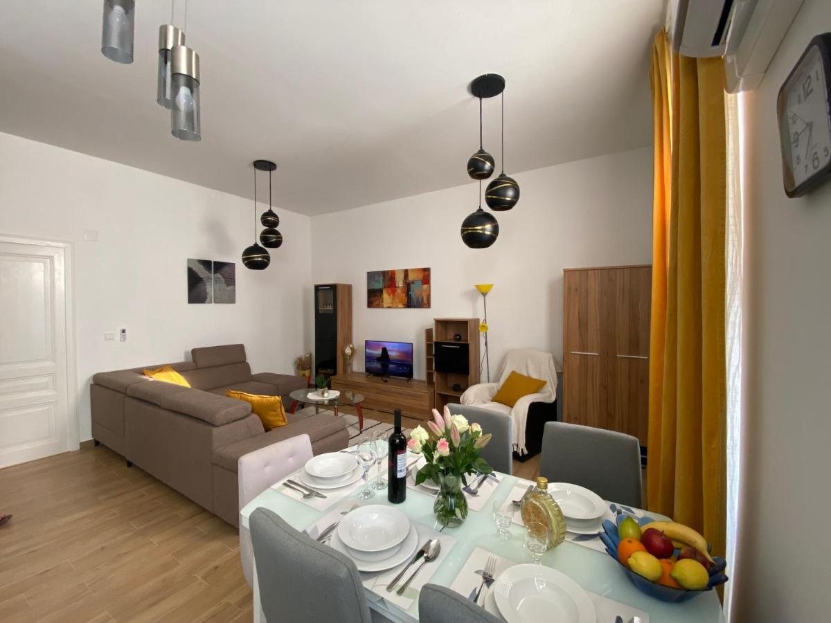 Apartman Andela Pula Centar Eksteriør bilde